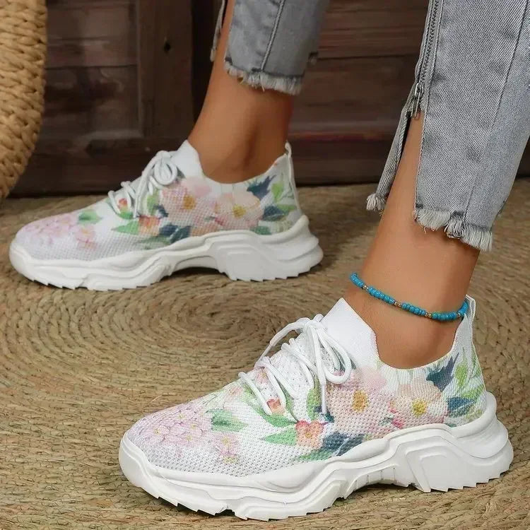 Women’s Lightweight Mesh Sneakers – Breathable, Stylish & Comfy