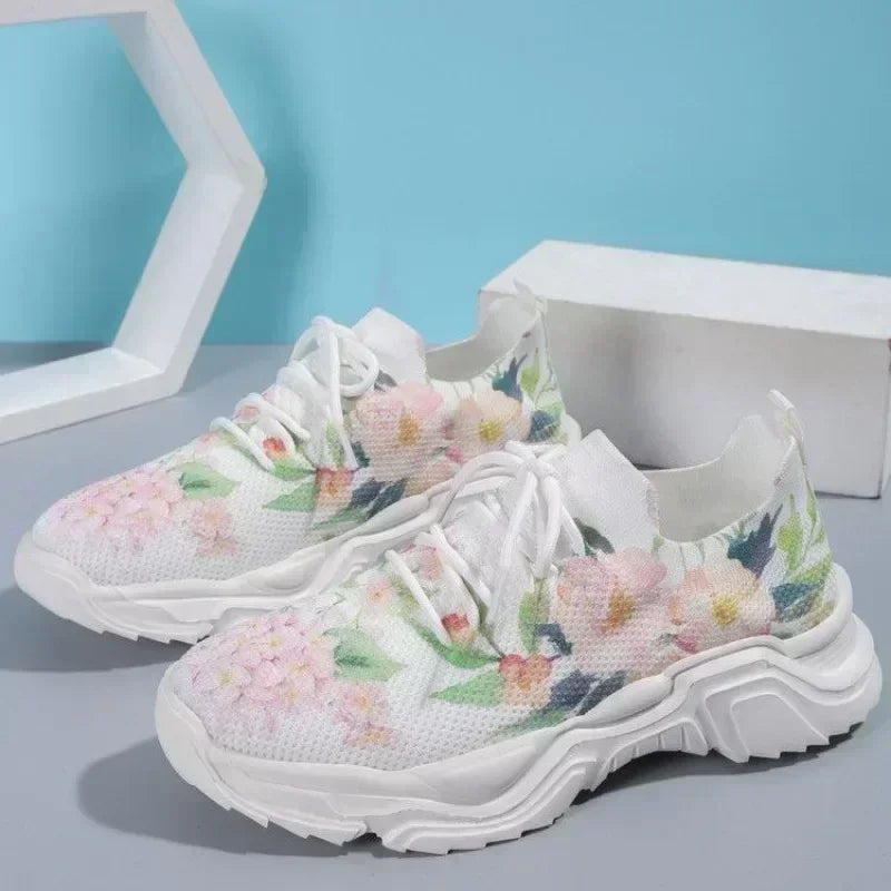 Women’s Lightweight Mesh Sneakers – Breathable, Stylish & Comfy
