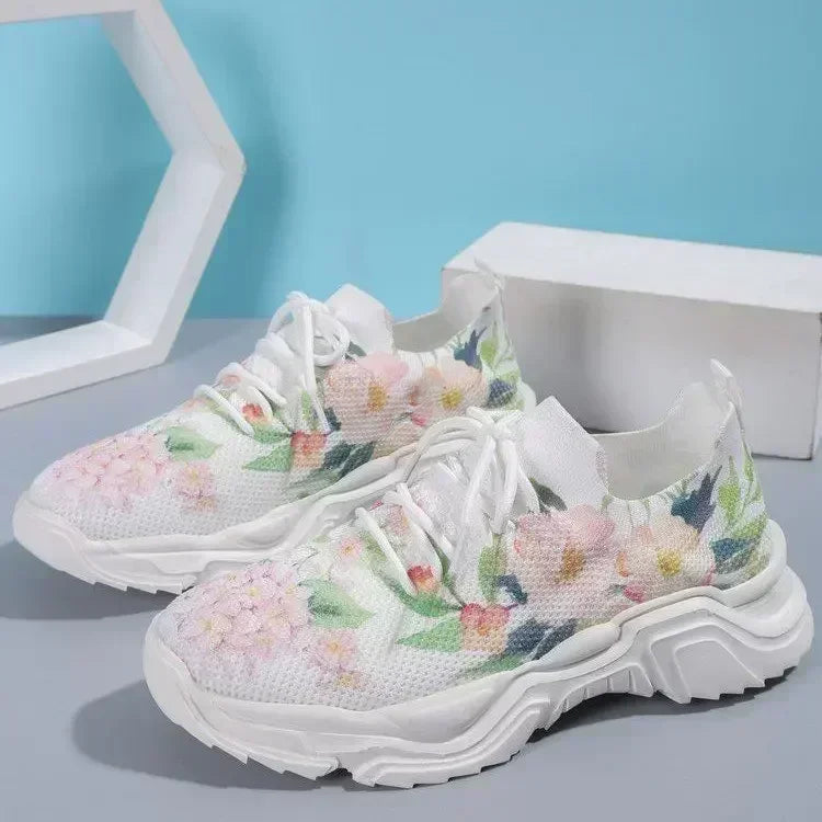 Women’s Lightweight Mesh Sneakers – Breathable, Stylish & Comfy